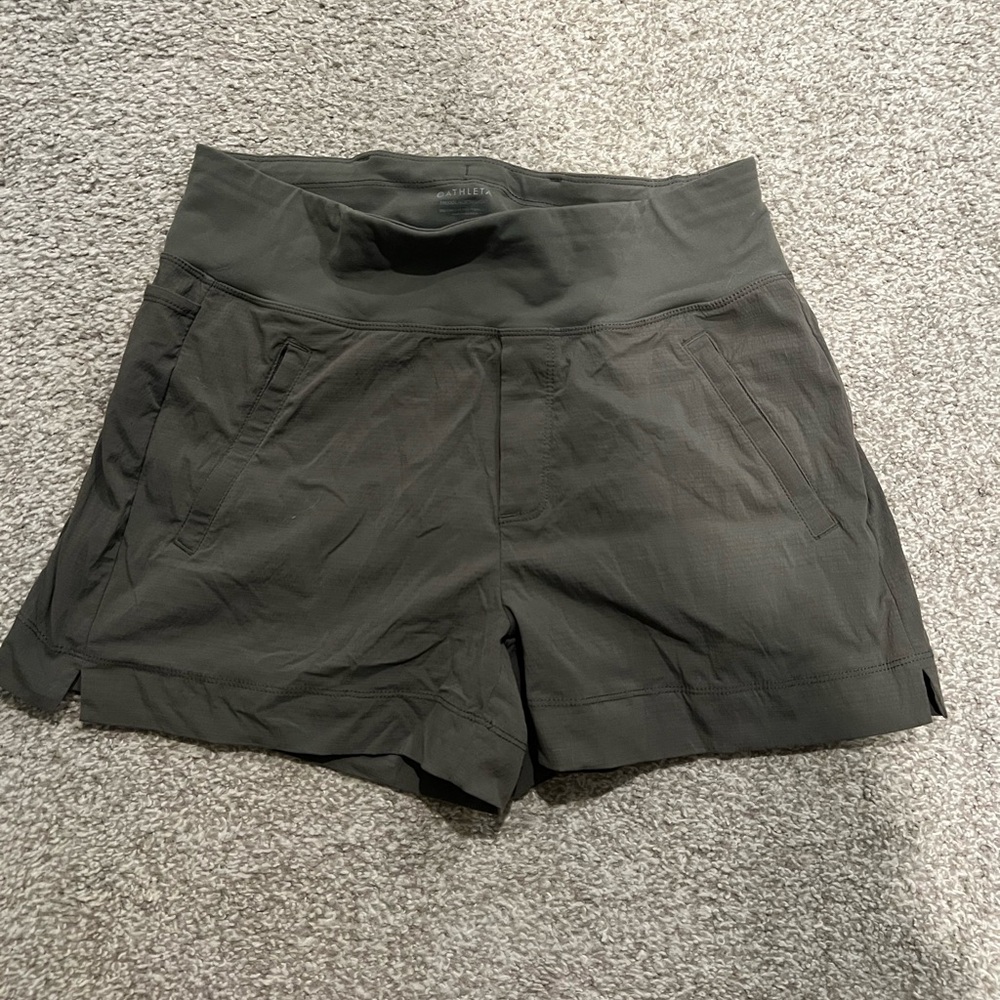 Athleta Trekkie North Short Size 8